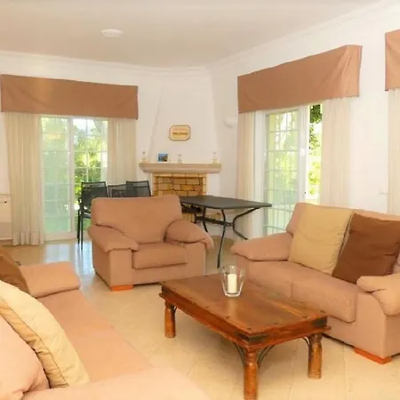By Galantevasques Villa Alvor